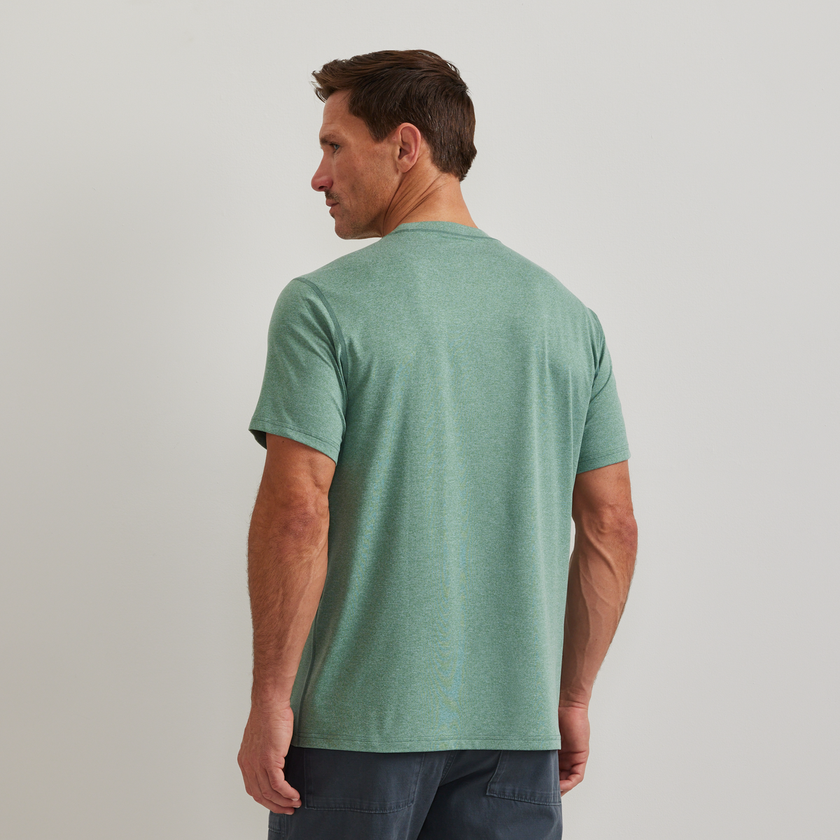 Men's Mountain Trek Short-Sleeve T-Shirt-Vibrant Green-Regular-F1