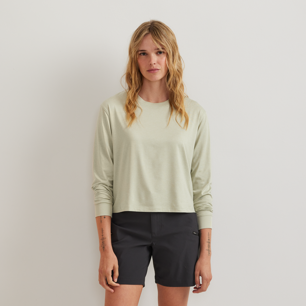 Women's Surreal Travel Long-Sleeve Shirt-Honeydew-Regular-C1