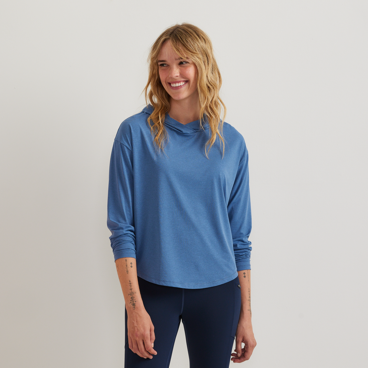 Women's Trek Light Hike Hoodie-Tile Blue-Regular-C1