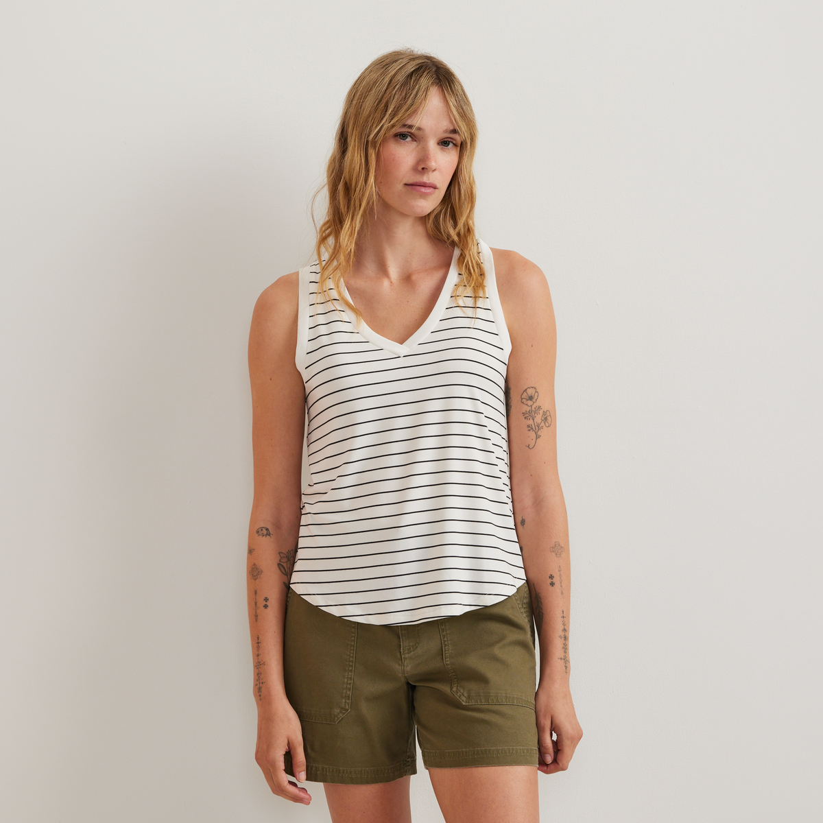 Women's Surreal V-Neck Travel Tank-Snow-Regular-C1