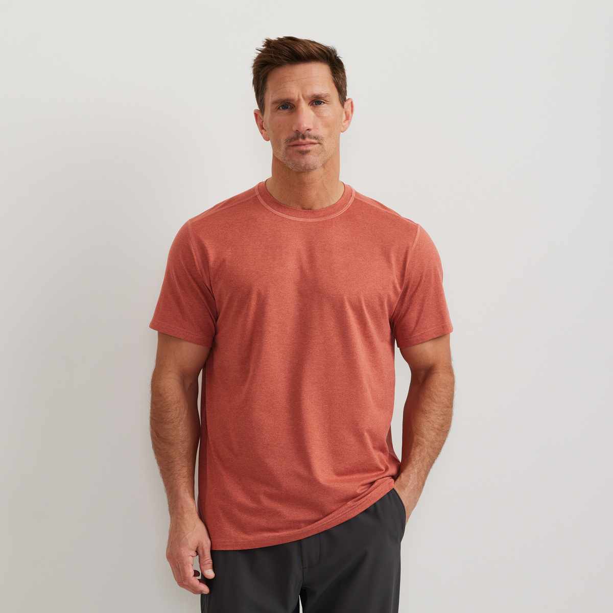 Men's Mountain Trek Short-Sleeve T-Shirt-Mineral Red-Regular-C1