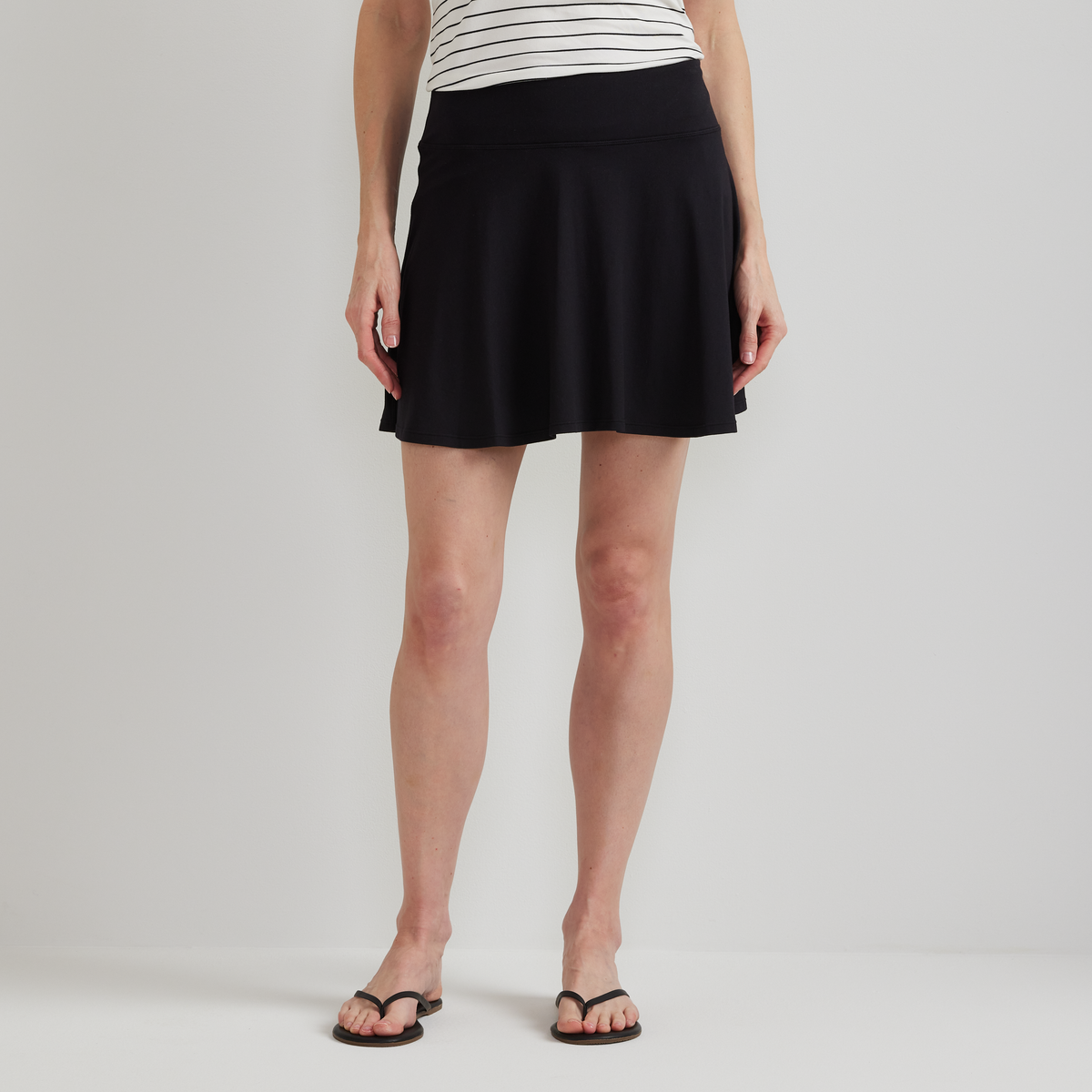 Women's Sightseer Knit Skort-Black-Regular-C1