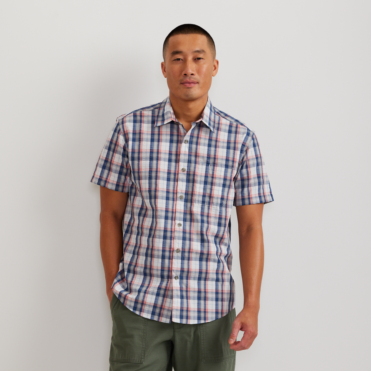 Men's Short-Sleeve Pack It 3.0 Seersucker Shirt-Gray-Regular-C1