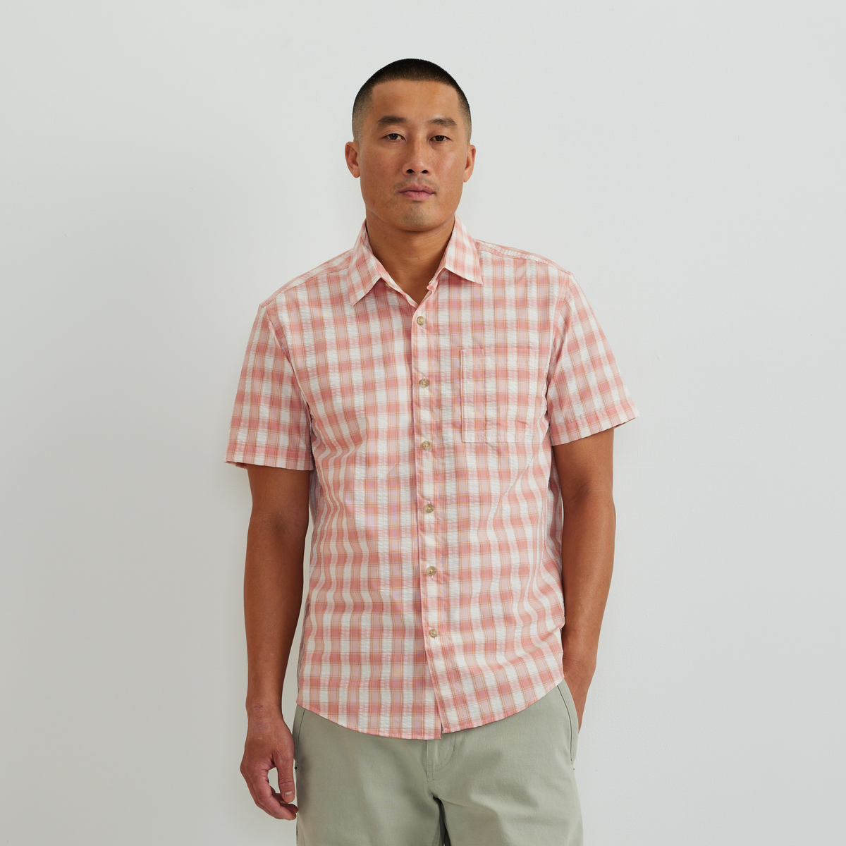 Men's Short-Sleeve Pack It 3.0 Seersucker Shirt-Tangelo-Regular-C1