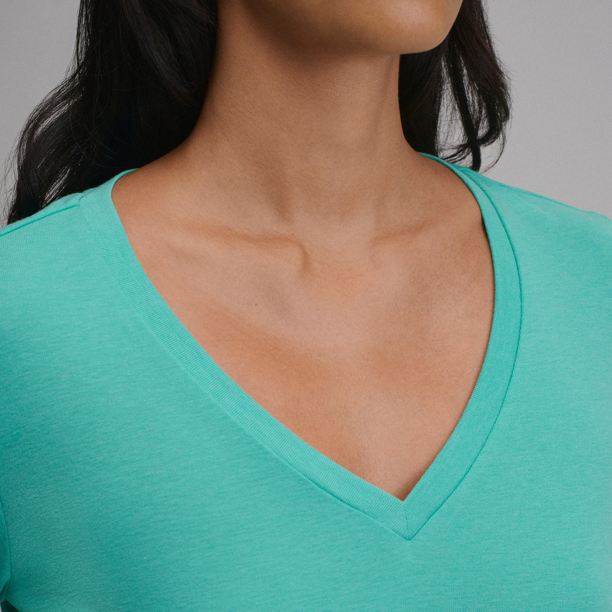 Women's Everyday Long-Sleeve V-Neck T-Shirt-Winter Green-37