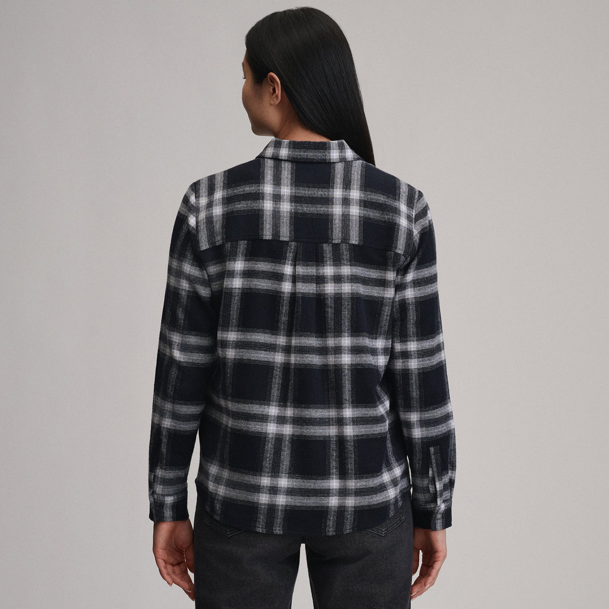 Women's Long-Sleeve Heritage Soft Classic Flannel Shirt-Black-2