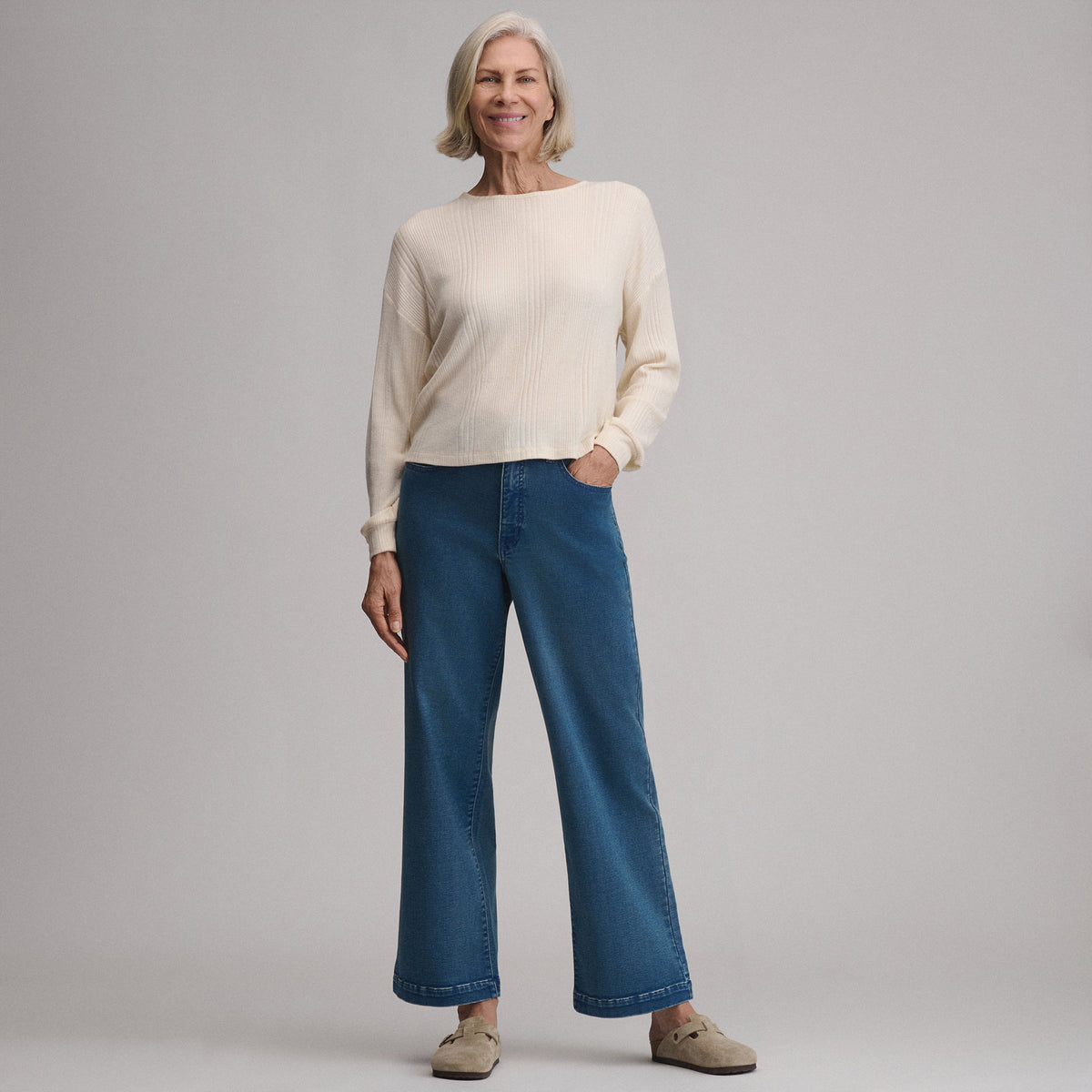 Women's High Waisted Wide-Leg Jean-Medium Denim-4