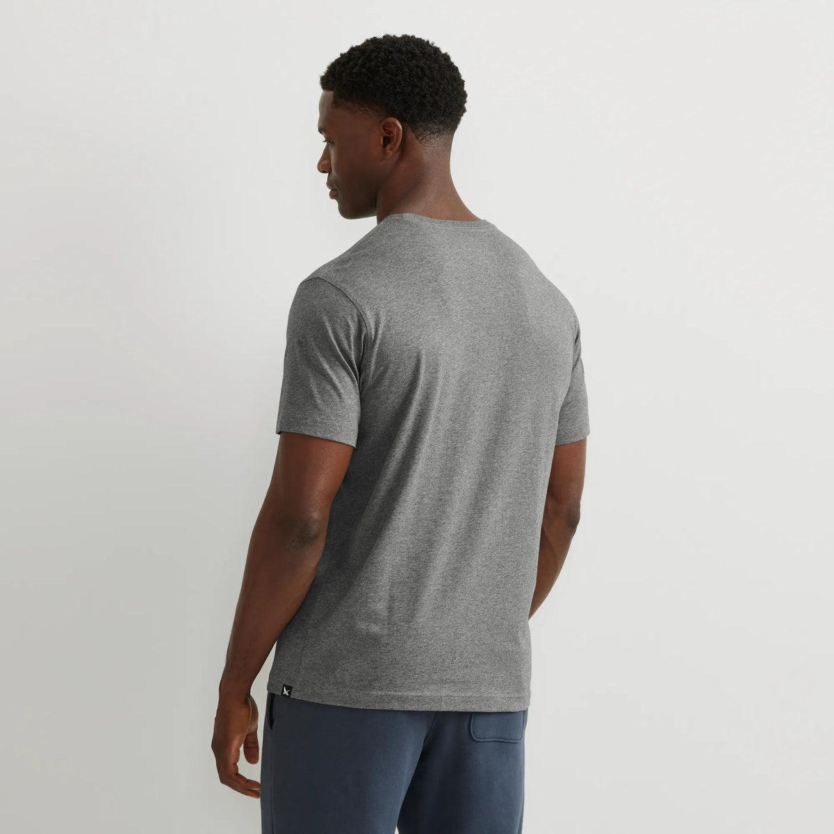 Men's Legend Wash 100% Cotton Short-Sleeve Pocket T-Shirt-Med Htr Gray-Regular-8