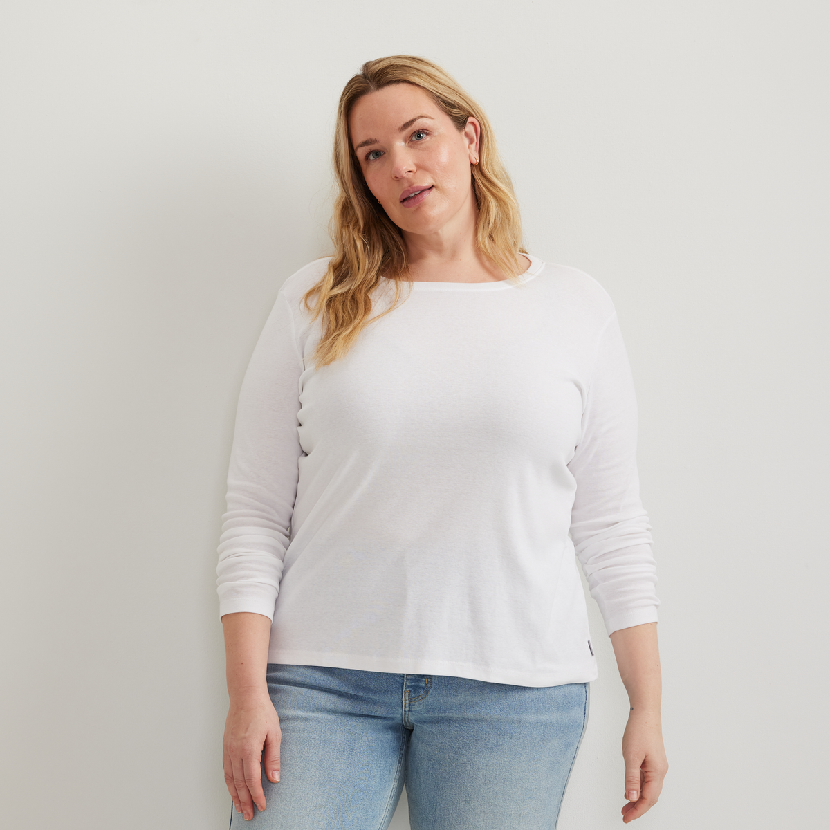 Women's Everyday Long-Sleeve Crewneck T-Shirt-White-Plus-C1