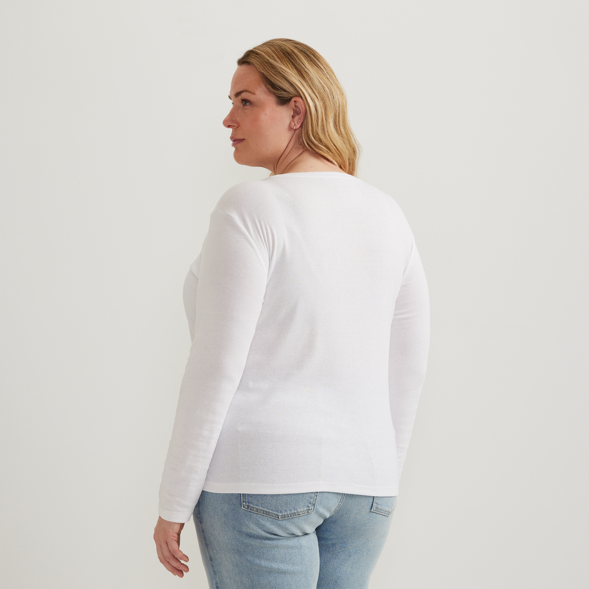 Women's Everyday Long-Sleeve Crewneck T-Shirt-White-Plus-F1