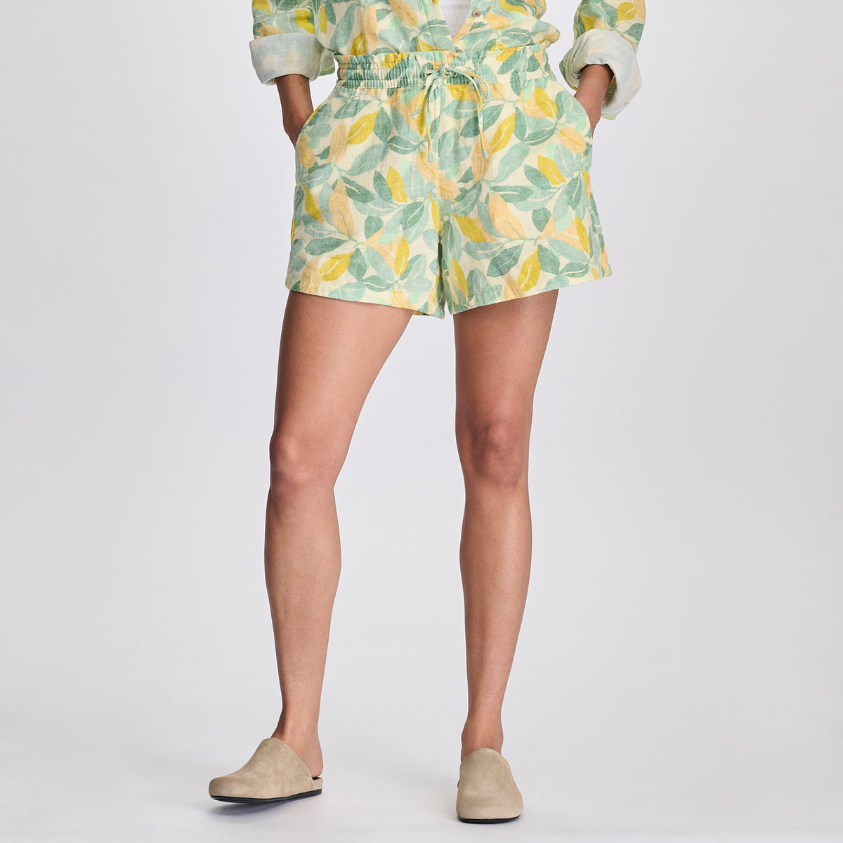 Women's Woven Cotton Slub Short-Lmdrp-4