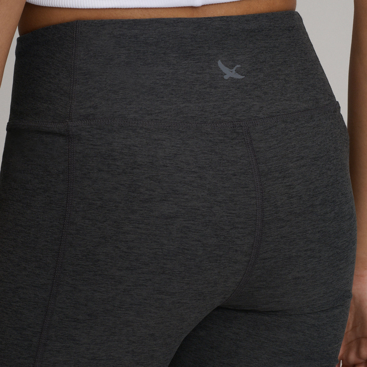Women's Train Ascent Bike Shorts-Carbon-3